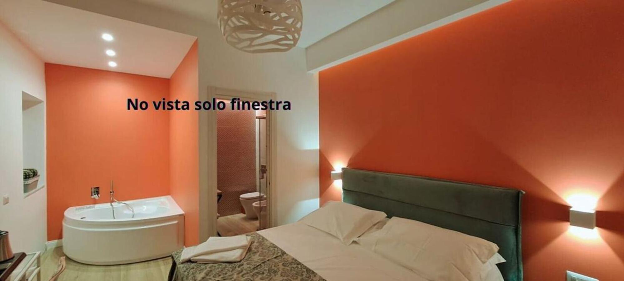 Camera Matrimoniale Superior con Vasca Idromassaggio - Senza Vista