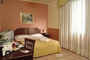 Hotel Carlo III Napoli